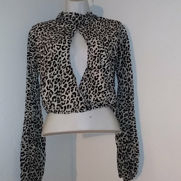 One By One Tops - One By One Top Size L Sexy Open Bust Leopard print selena Y2K
